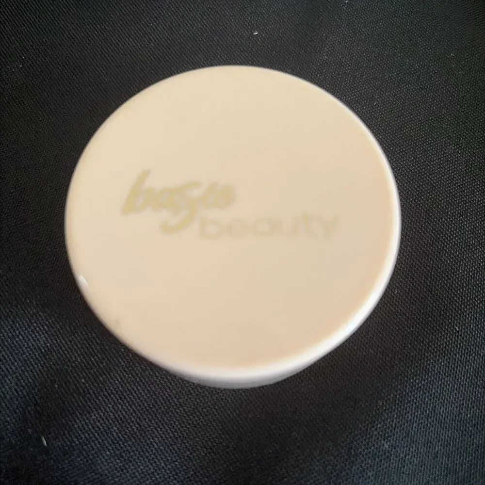 Basic Beauty Setting Powder • 0.14 Oz